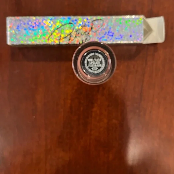 MAC x Patrick Star RARE Lipglass In MAMASTARRR Brand New In Box 💯 Authentic! - Picture 11 of 14
